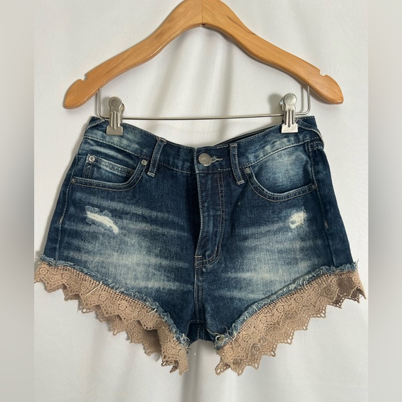 Free people denim shorts with crochet - Picture 2 of 8